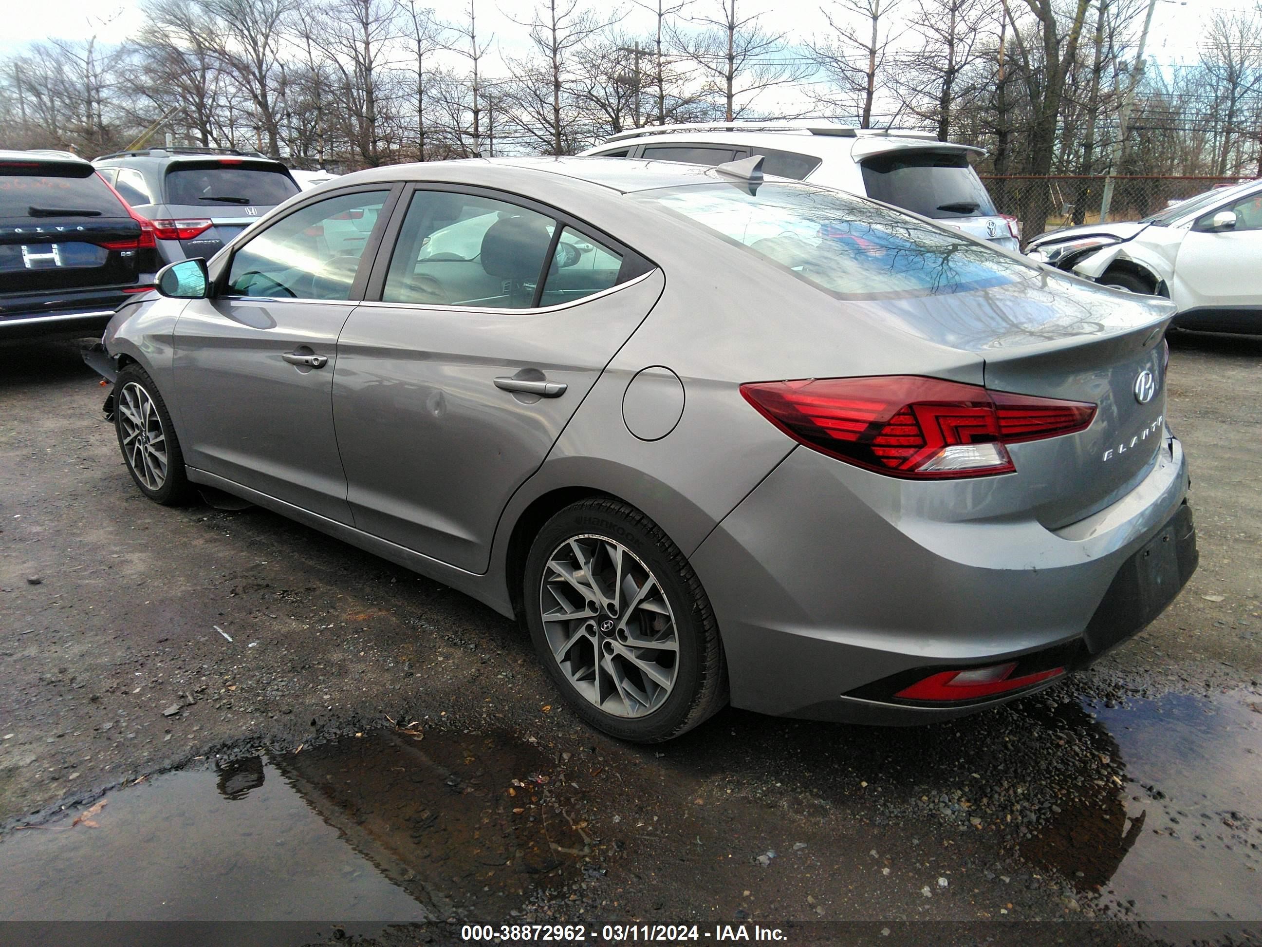 Photo 2 VIN: KMHD84LF0LU009811 - HYUNDAI ELANTRA 