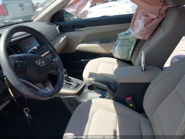 Photo 4 VIN: KMHD84LF0LU047233 - HYUNDAI ELANTRA 