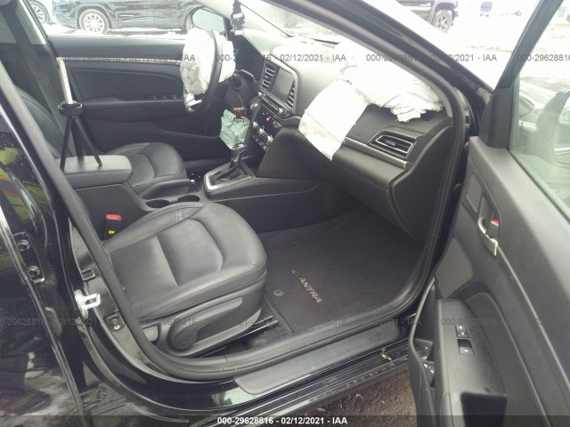 Photo 4 VIN: KMHD84LF0LU926571 - HYUNDAI ELANTRA 