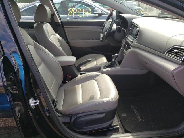 Photo 4 VIN: KMHD84LF1HU076991 - HYUNDAI ELANTRA SE 