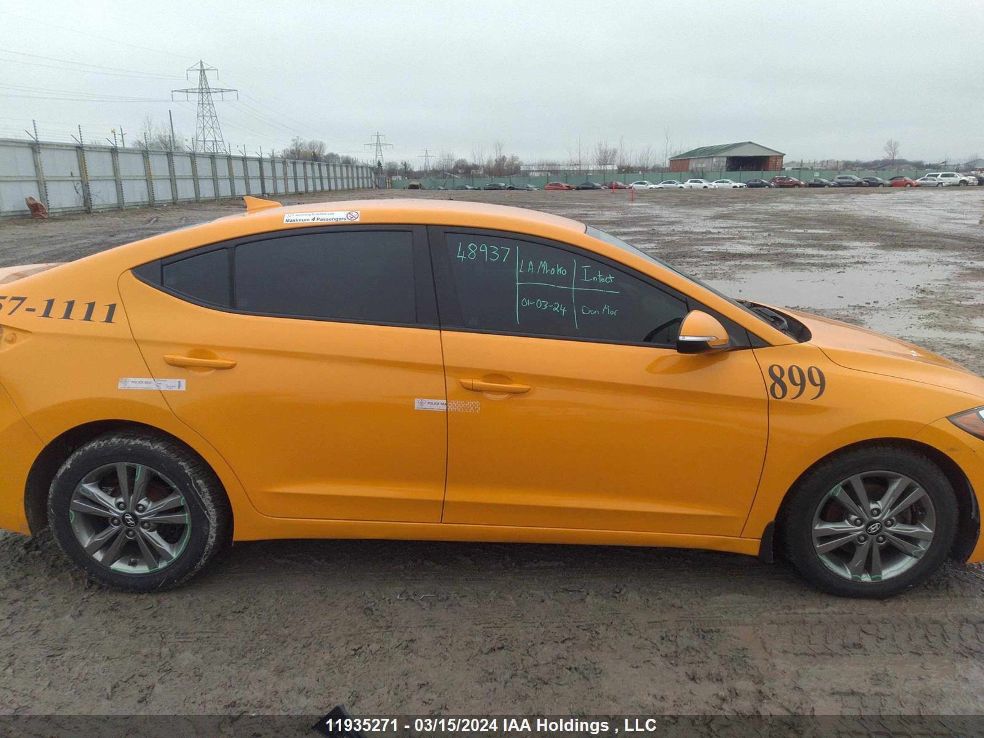 Photo 11 VIN: KMHD84LF1HU150670 - HYUNDAI ELANTRA 