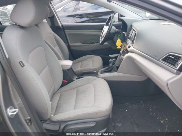 Photo 4 VIN: KMHD84LF1HU152645 - HYUNDAI ELANTRA 