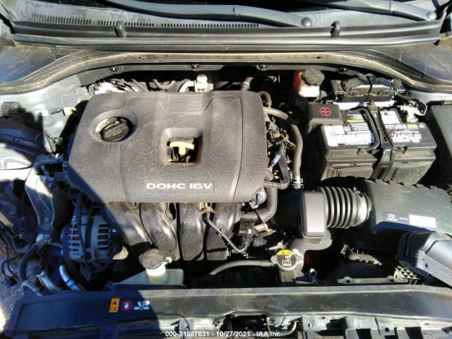 Photo 9 VIN: KMHD84LF1HU174743 - HYUNDAI ELANTRA 