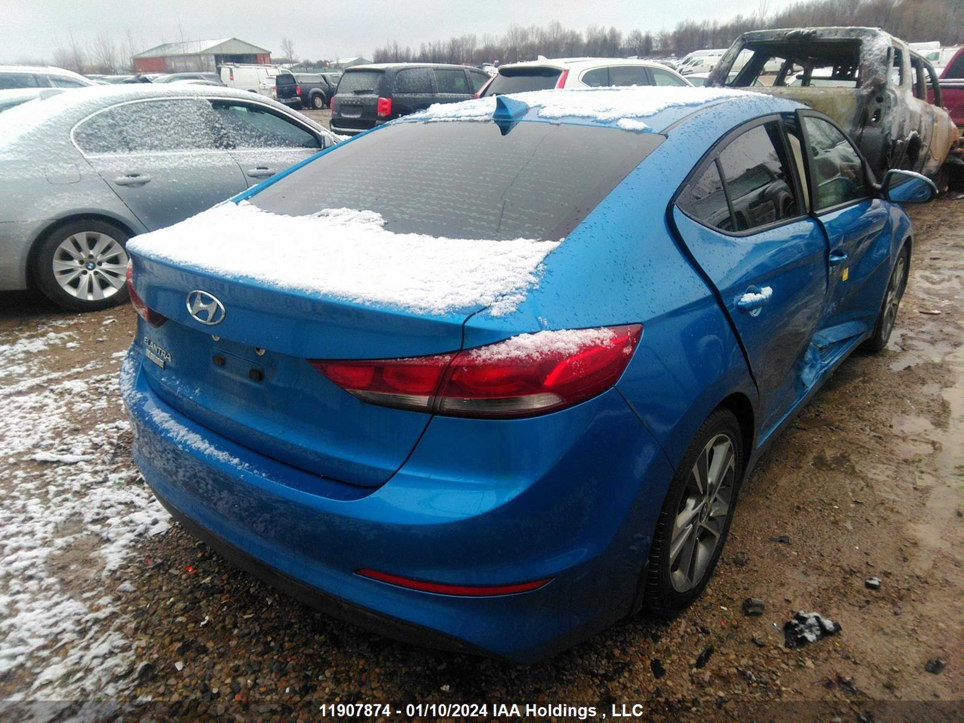 Photo 3 VIN: KMHD84LF1HU294865 - HYUNDAI ELANTRA 