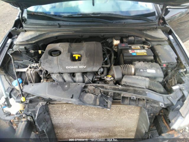 Photo 9 VIN: KMHD84LF1HU340310 - HYUNDAI ELANTRA 