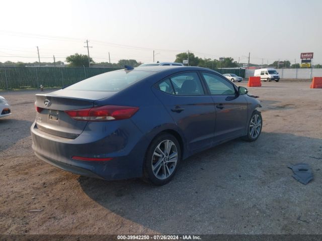 Photo 3 VIN: KMHD84LF1HU391242 - HYUNDAI ELANTRA 