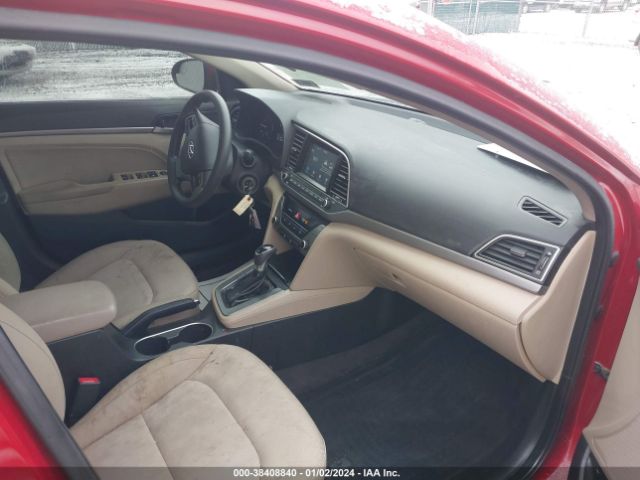 Photo 4 VIN: KMHD84LF1HU398840 - HYUNDAI ELANTRA 