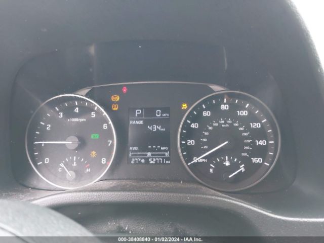 Photo 6 VIN: KMHD84LF1HU398840 - HYUNDAI ELANTRA 