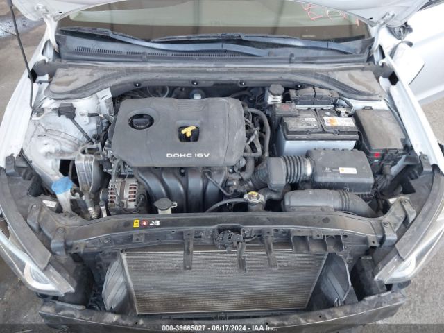 Photo 9 VIN: KMHD84LF1JU493257 - HYUNDAI ELANTRA 