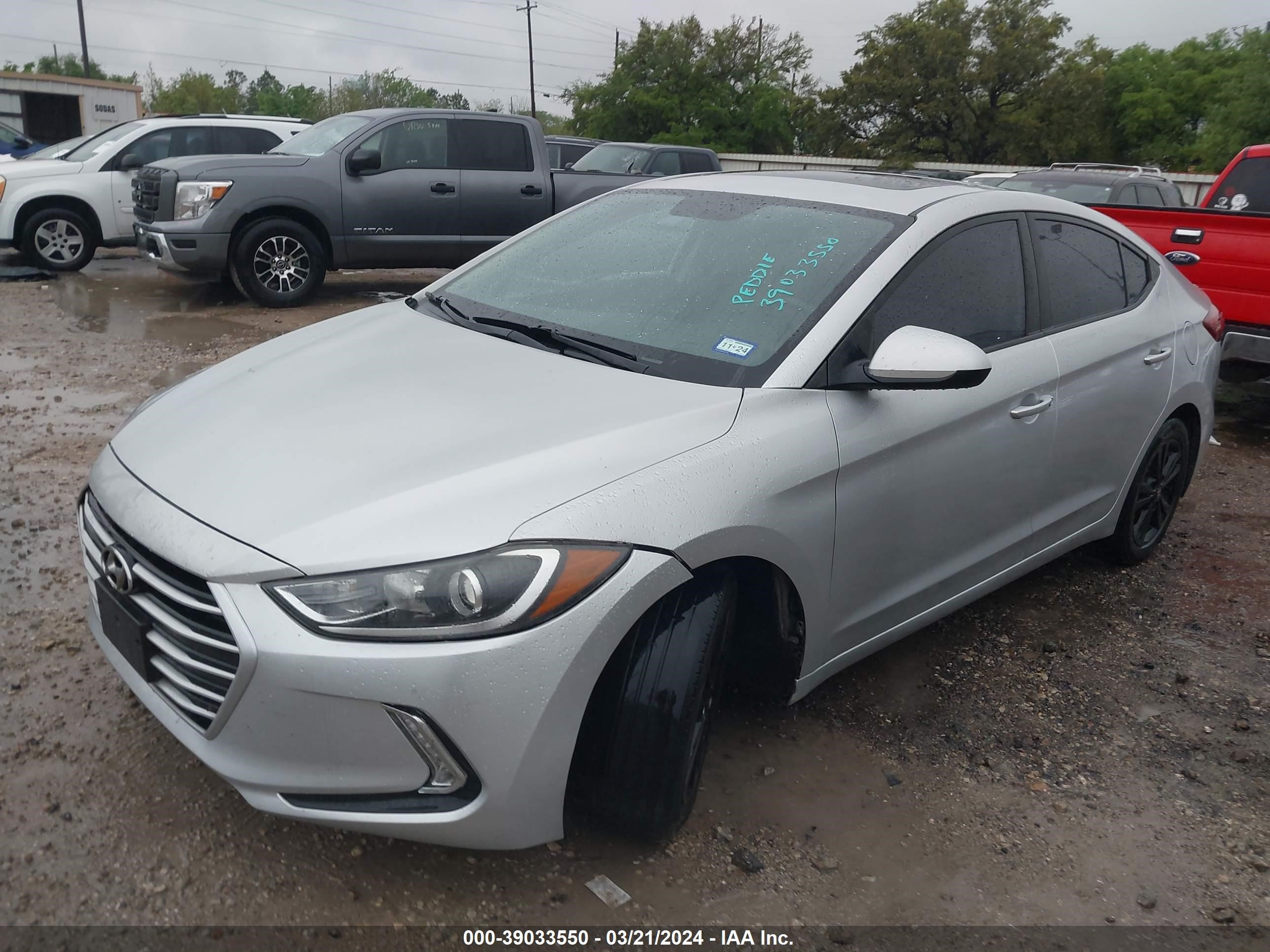 Photo 1 VIN: KMHD84LF1JU520392 - HYUNDAI ELANTRA 