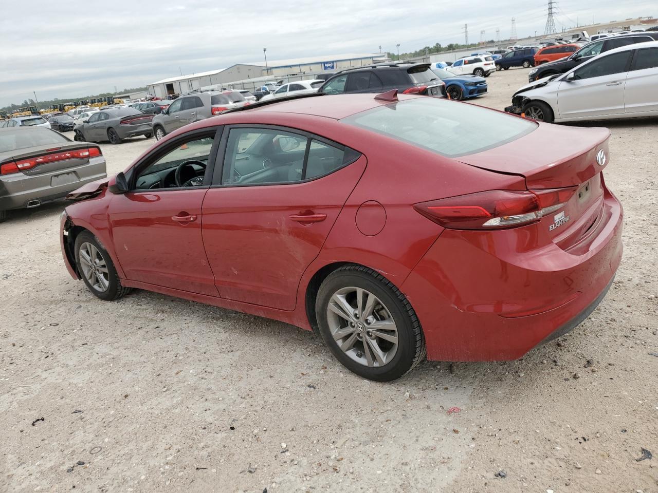 Photo 1 VIN: KMHD84LF1JU527617 - HYUNDAI ELANTRA 