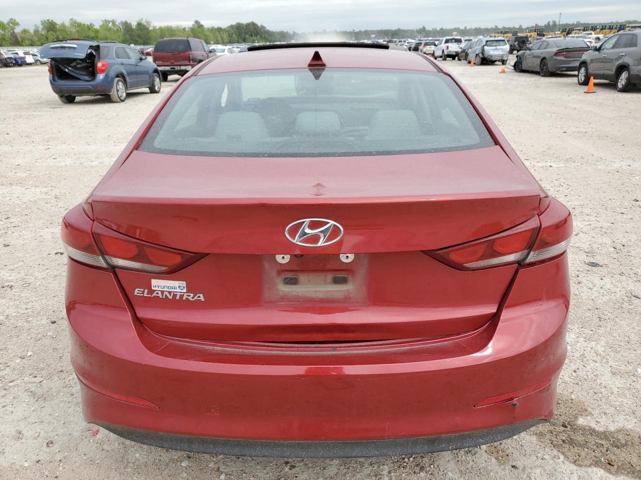 Photo 5 VIN: KMHD84LF1JU527617 - HYUNDAI ELANTRA 