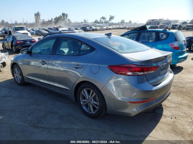 Photo 2 VIN: KMHD84LF1JU556227 - HYUNDAI ELANTRA 