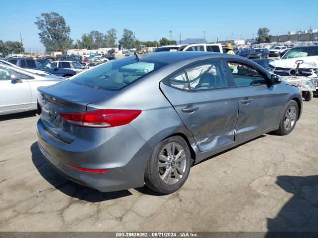 Photo 3 VIN: KMHD84LF1JU556227 - HYUNDAI ELANTRA 