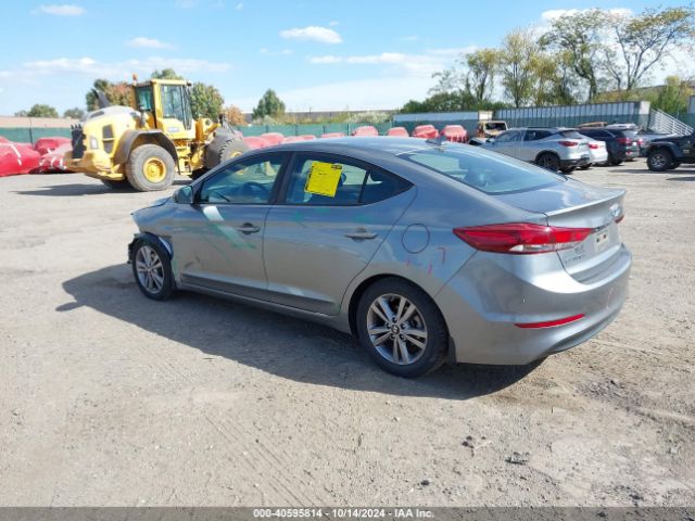 Photo 2 VIN: KMHD84LF1JU557202 - HYUNDAI ELANTRA 