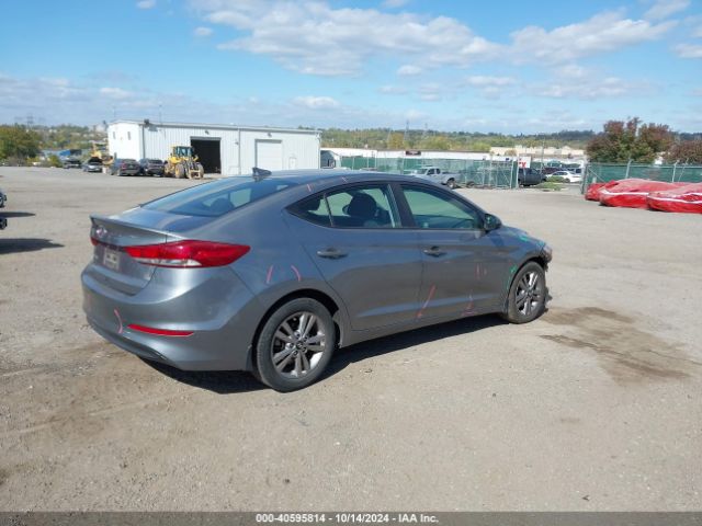 Photo 3 VIN: KMHD84LF1JU557202 - HYUNDAI ELANTRA 