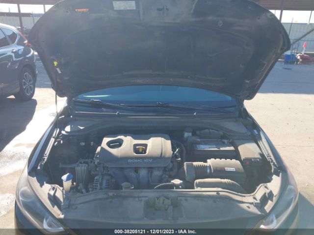 Photo 9 VIN: KMHD84LF1JU612781 - HYUNDAI ELANTRA 