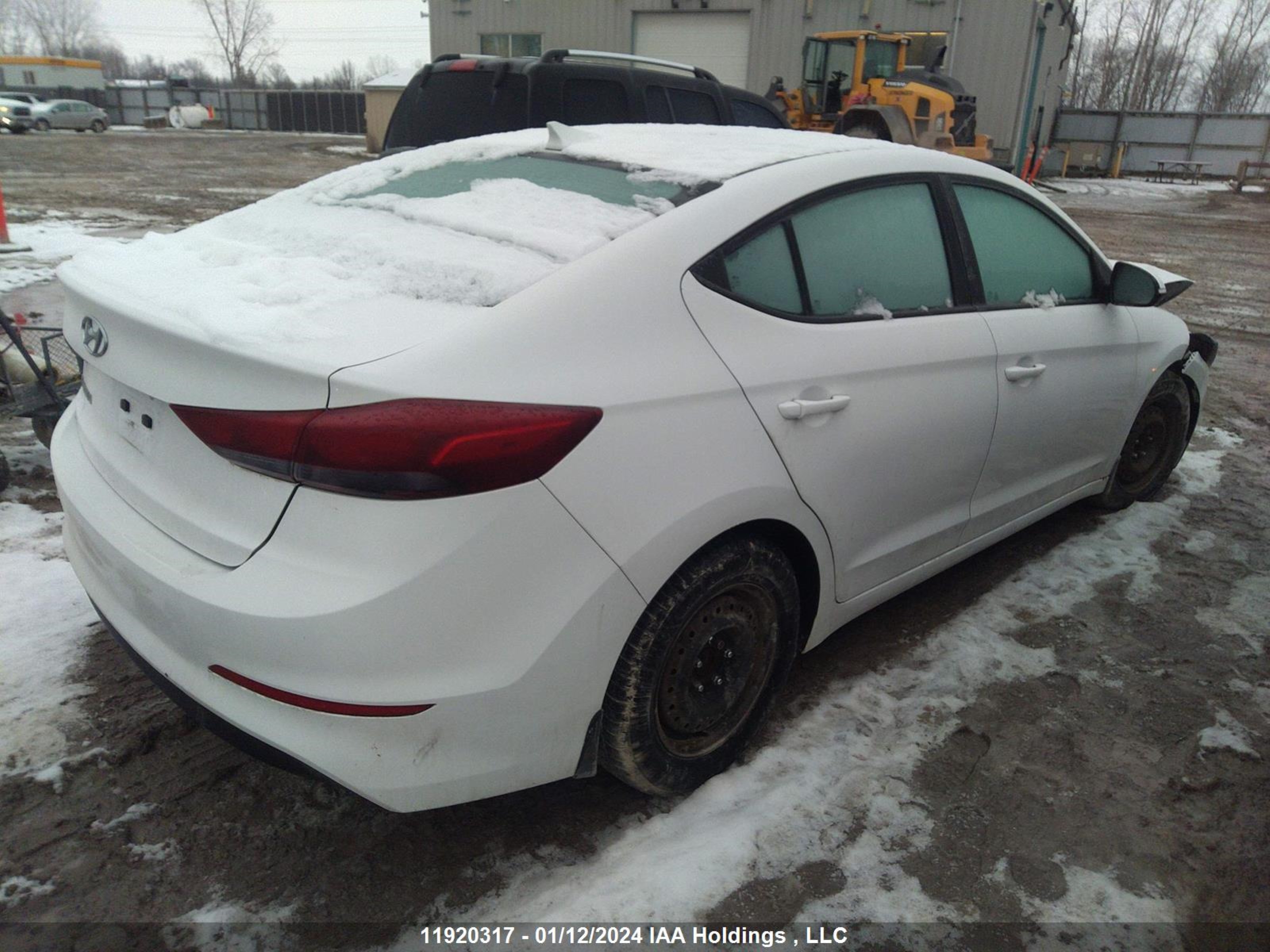 Photo 3 VIN: KMHD84LF1JU669126 - HYUNDAI ELANTRA 