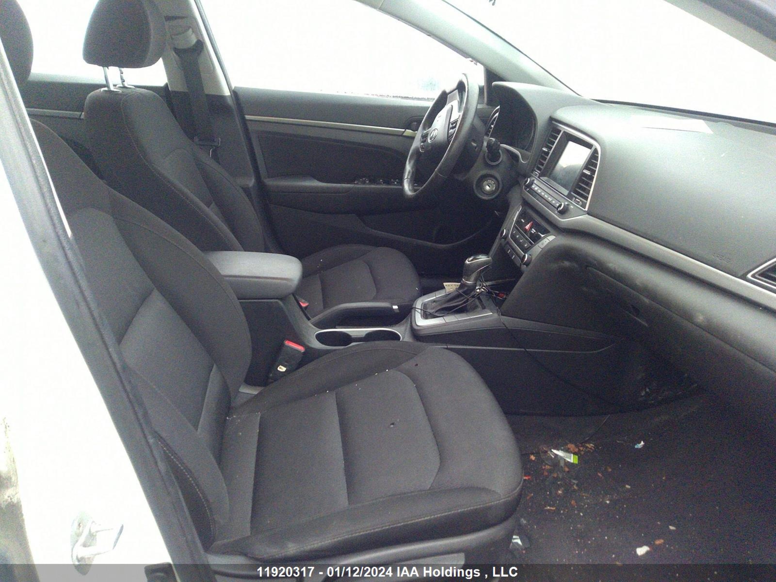 Photo 4 VIN: KMHD84LF1JU669126 - HYUNDAI ELANTRA 