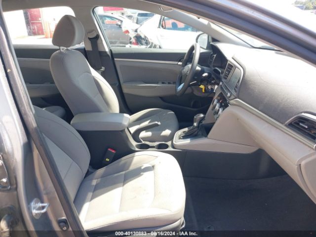 Photo 4 VIN: KMHD84LF1KU745557 - HYUNDAI ELANTRA 