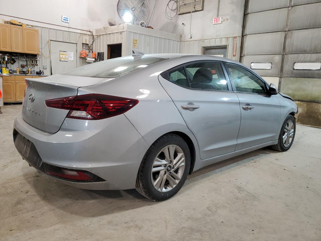 Photo 2 VIN: KMHD84LF1LU940902 - HYUNDAI ELANTRA SE 