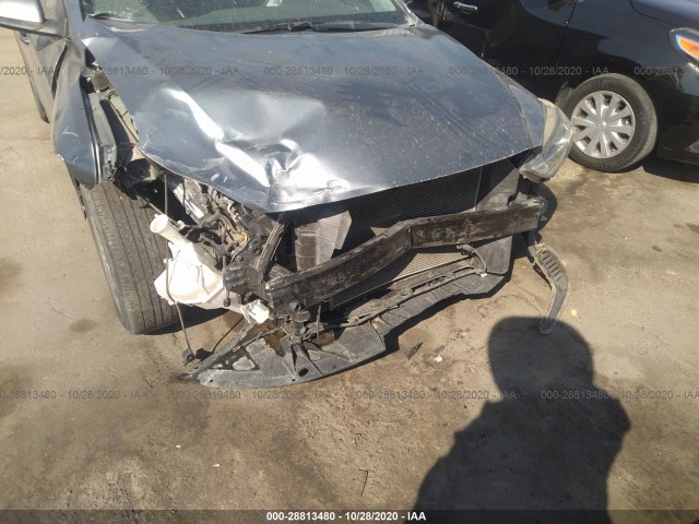 Photo 5 VIN: KMHD84LF2HU062761 - HYUNDAI ELANTRA 