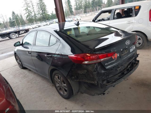 Photo 2 VIN: KMHD84LF2HU067183 - HYUNDAI ELANTRA 