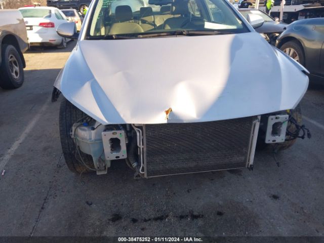 Photo 5 VIN: KMHD84LF2HU146904 - HYUNDAI ELANTRA 