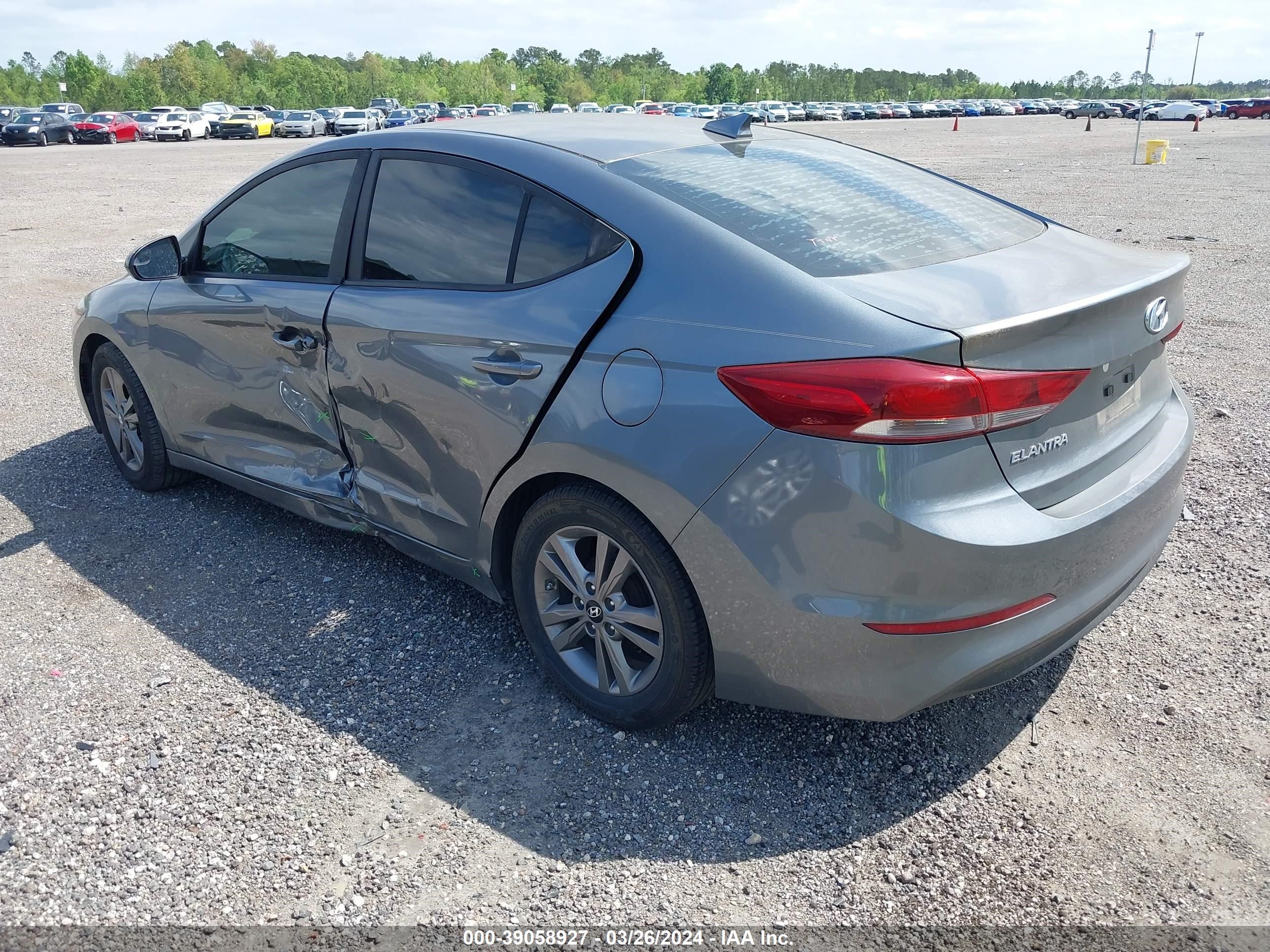 Photo 2 VIN: KMHD84LF2HU151651 - HYUNDAI ELANTRA 