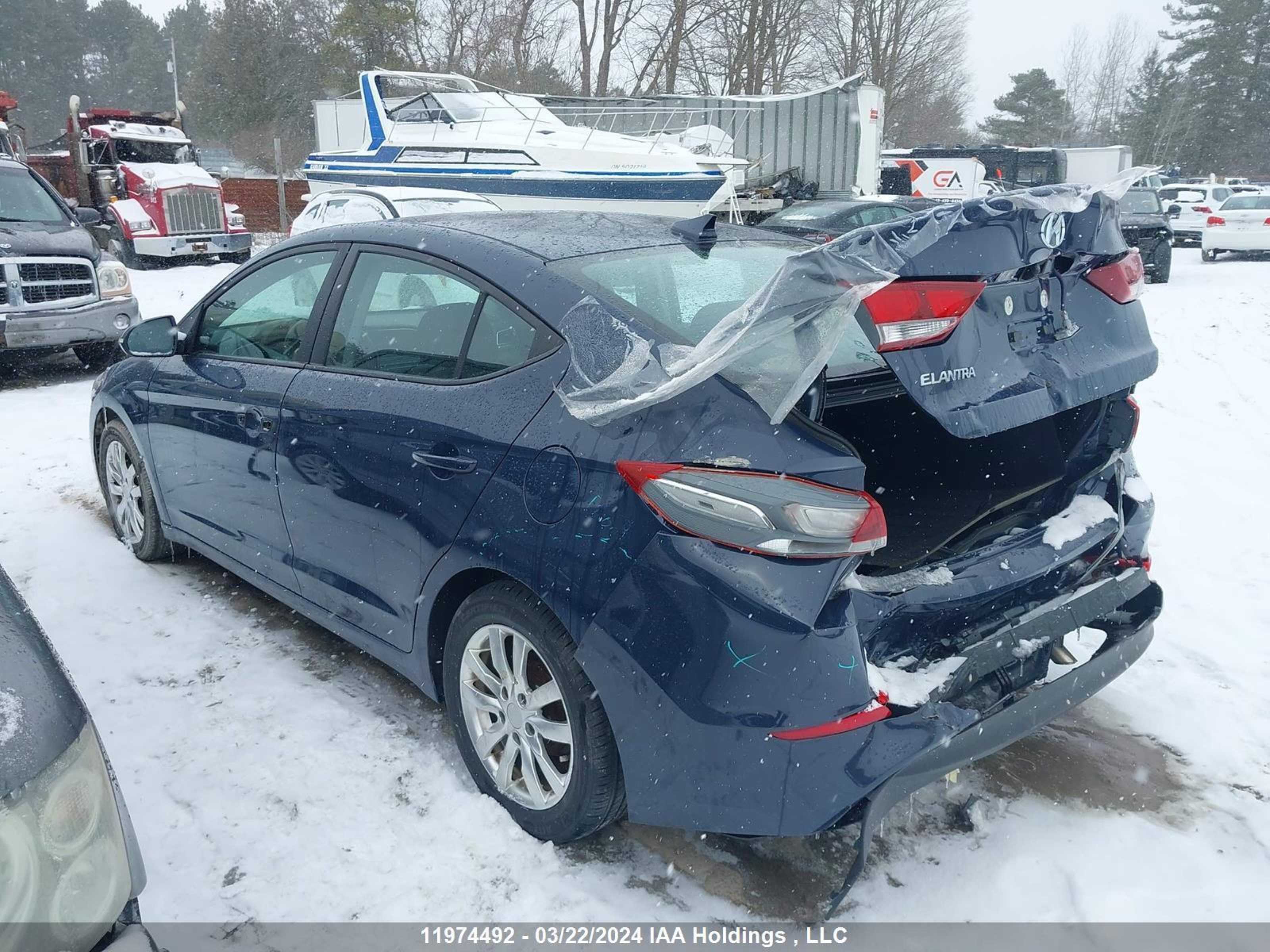 Photo 2 VIN: KMHD84LF2HU166828 - HYUNDAI ELANTRA 