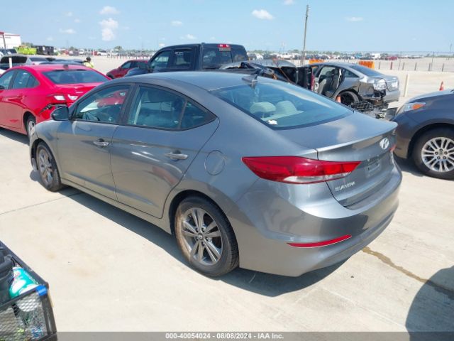 Photo 2 VIN: KMHD84LF2HU242483 - HYUNDAI ELANTRA 