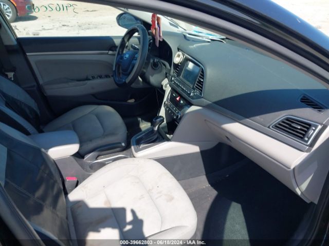 Photo 4 VIN: KMHD84LF2JU470330 - HYUNDAI ELANTRA 