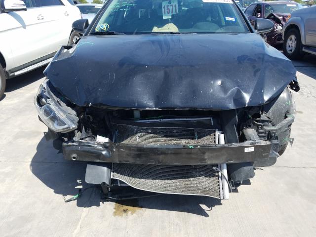 Photo 8 VIN: KMHD84LF2JU475611 - HYUNDAI ELANTRA 