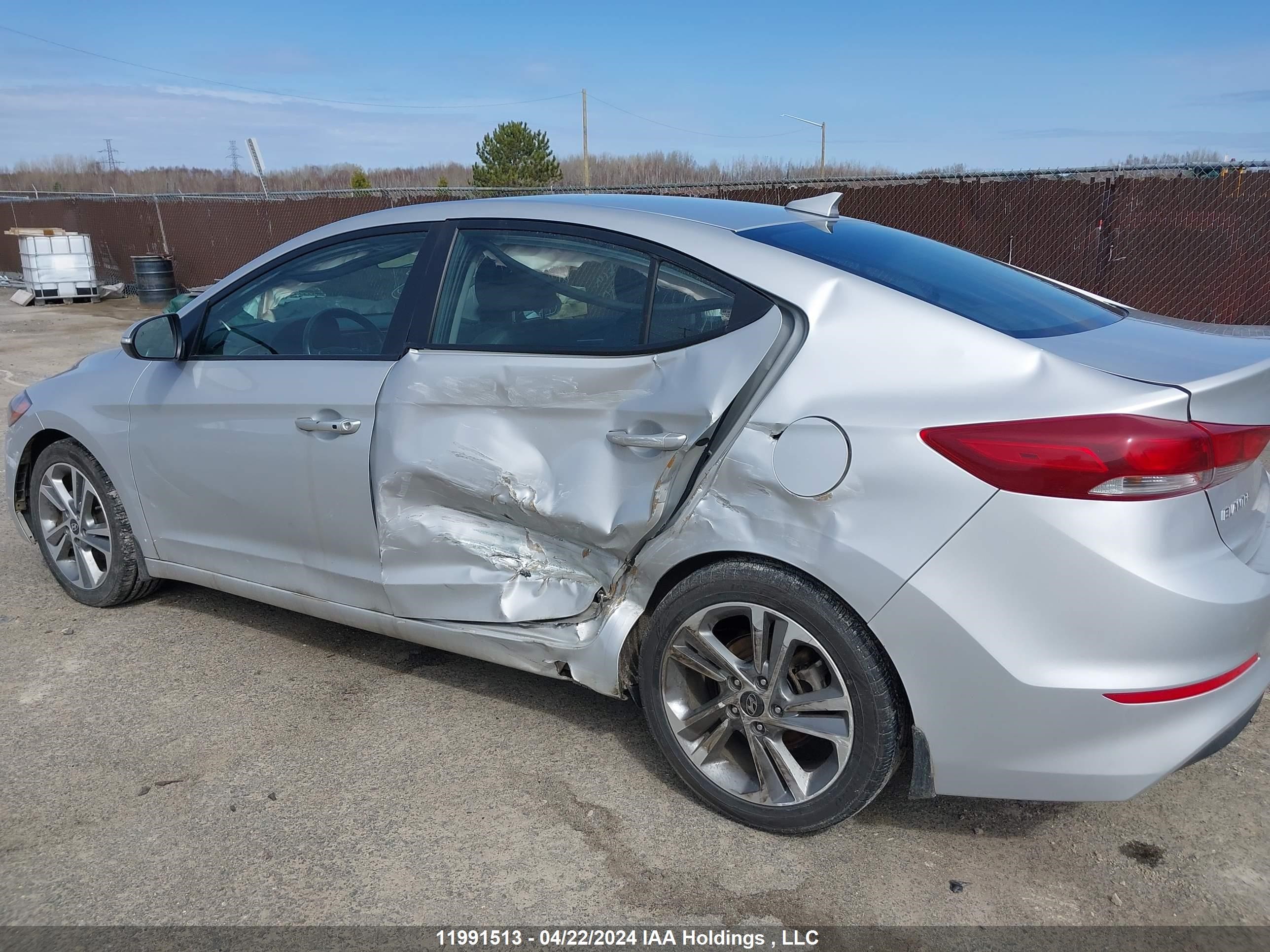 Photo 5 VIN: KMHD84LF2JU485510 - HYUNDAI ELANTRA 