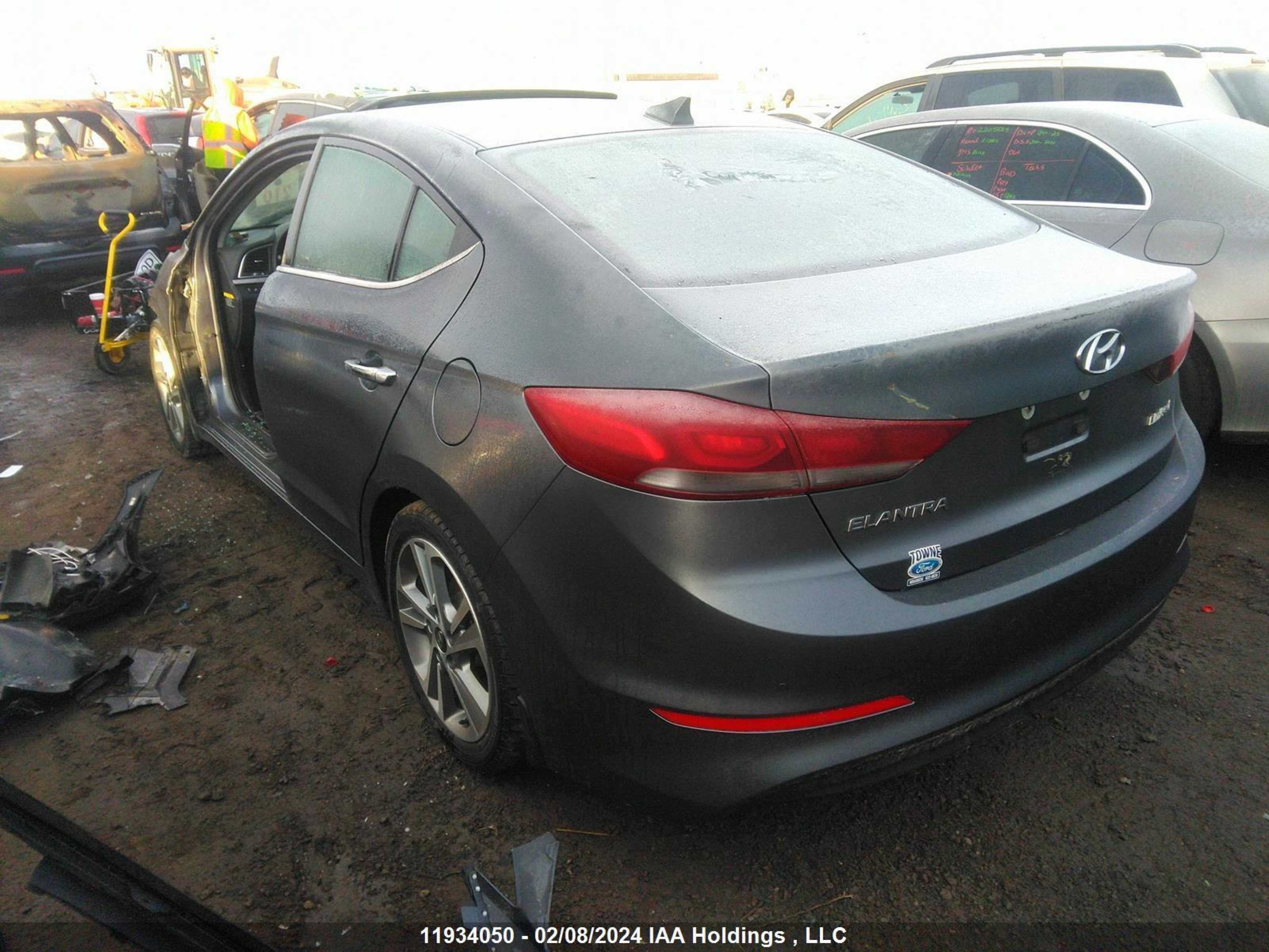 Photo 2 VIN: KMHD84LF2JU497642 - HYUNDAI ELANTRA 