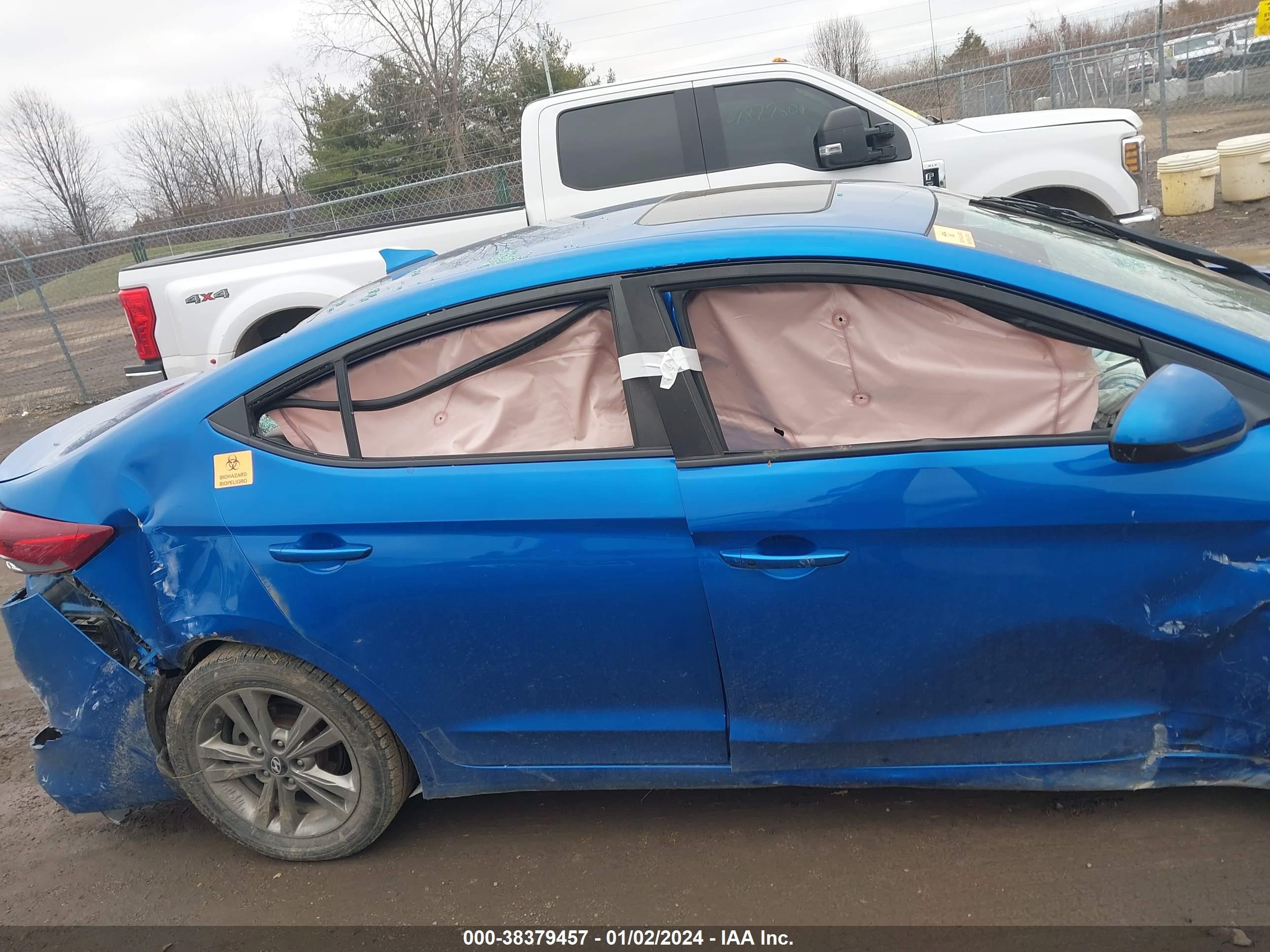 Photo 12 VIN: KMHD84LF2JU684900 - HYUNDAI ELANTRA 