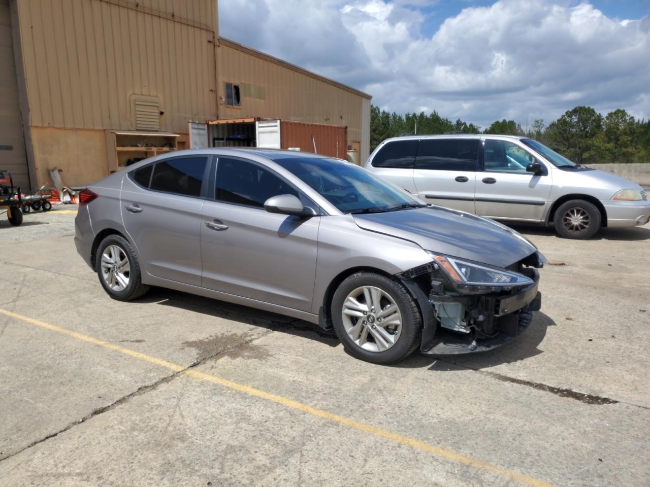 Photo 3 VIN: KMHD84LF2LU000981 - HYUNDAI ELANTRA 