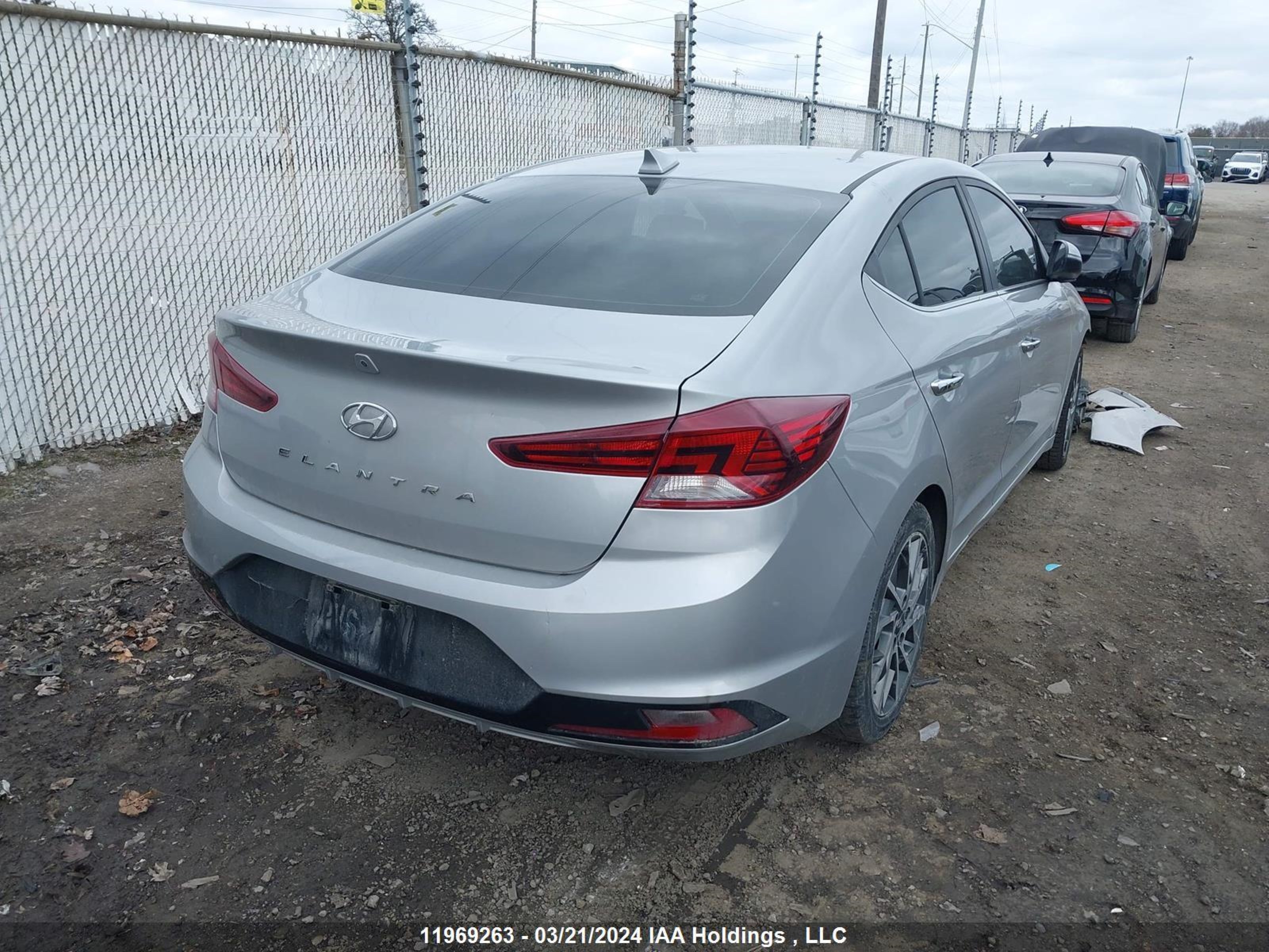 Photo 3 VIN: KMHD84LF2LU926491 - HYUNDAI ELANTRA 