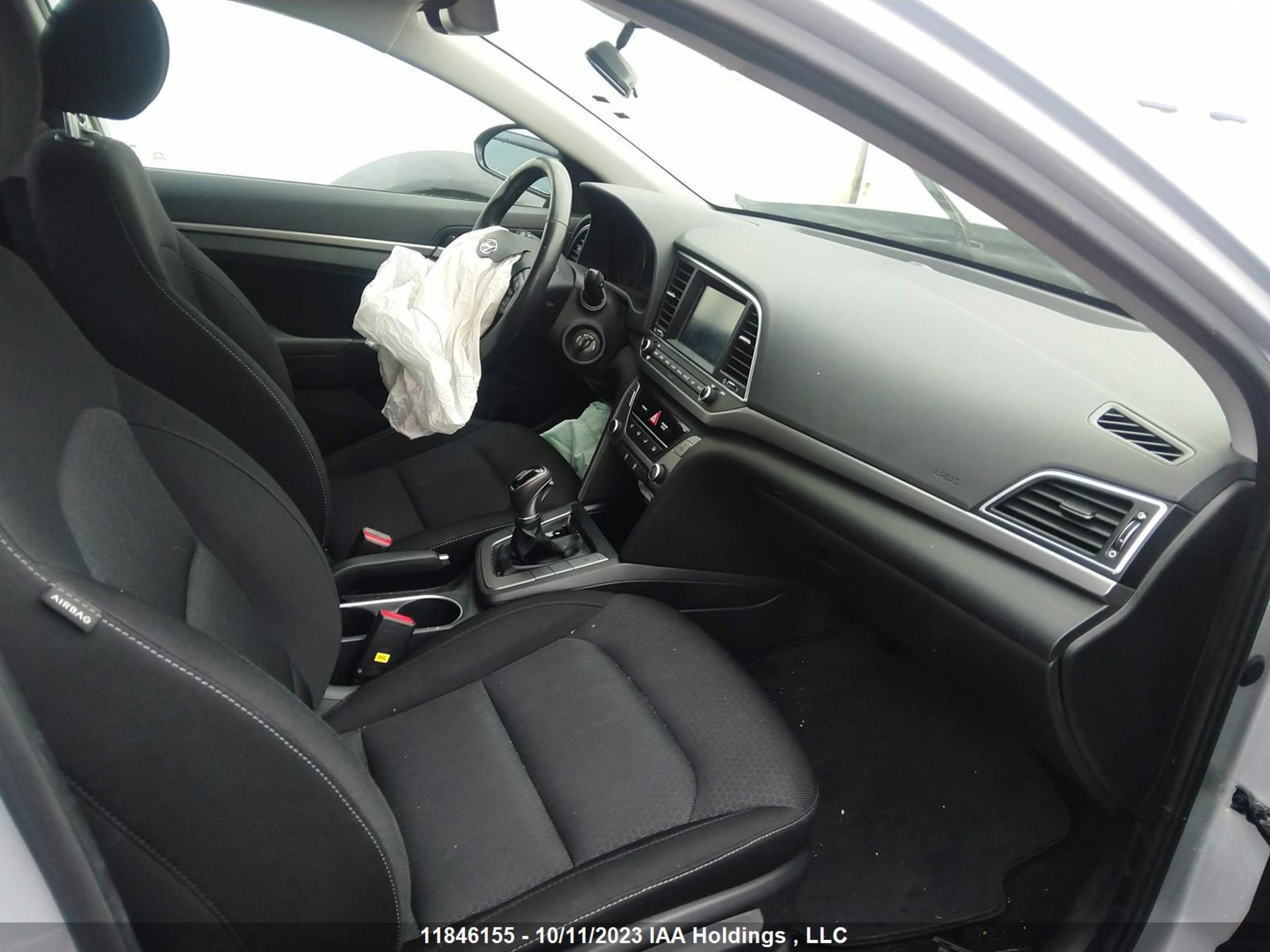 Photo 4 VIN: KMHD84LF3HU166756 - HYUNDAI ELANTRA 