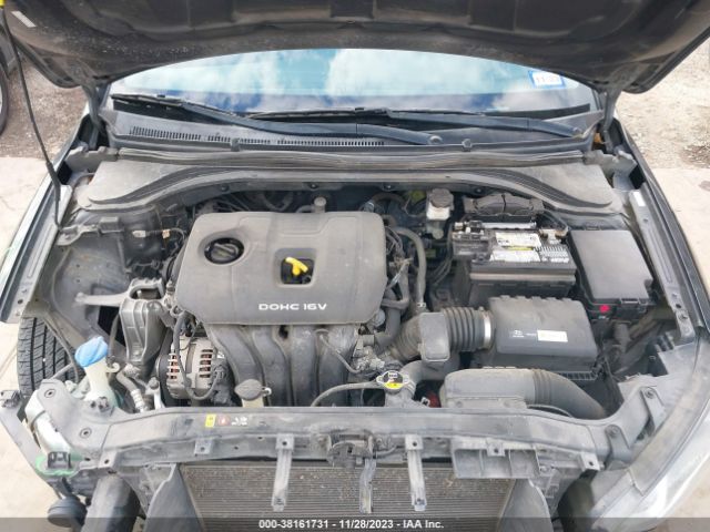 Photo 9 VIN: KMHD84LF3HU248051 - HYUNDAI ELANTRA 