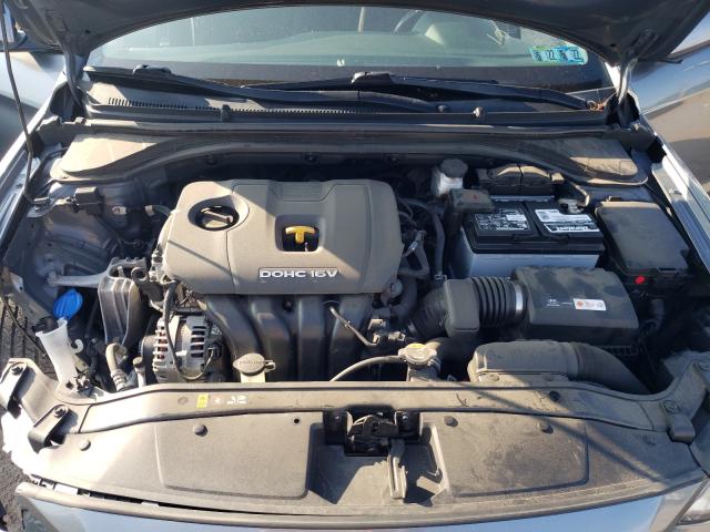 Photo 6 VIN: KMHD84LF3HU301590 - HYUNDAI ELANTRA SE 