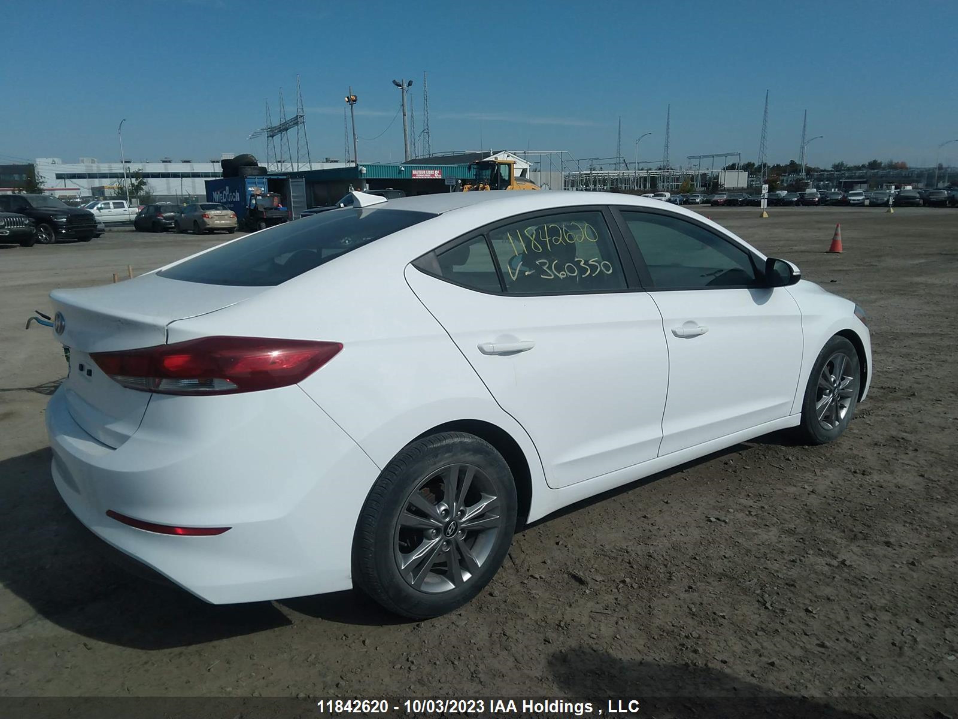 Photo 3 VIN: KMHD84LF3HU360350 - HYUNDAI ELANTRA 