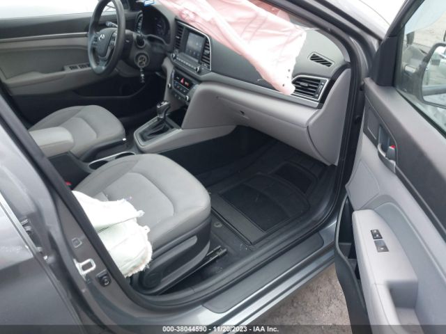 Photo 4 VIN: KMHD84LF3HU382526 - HYUNDAI ELANTRA 