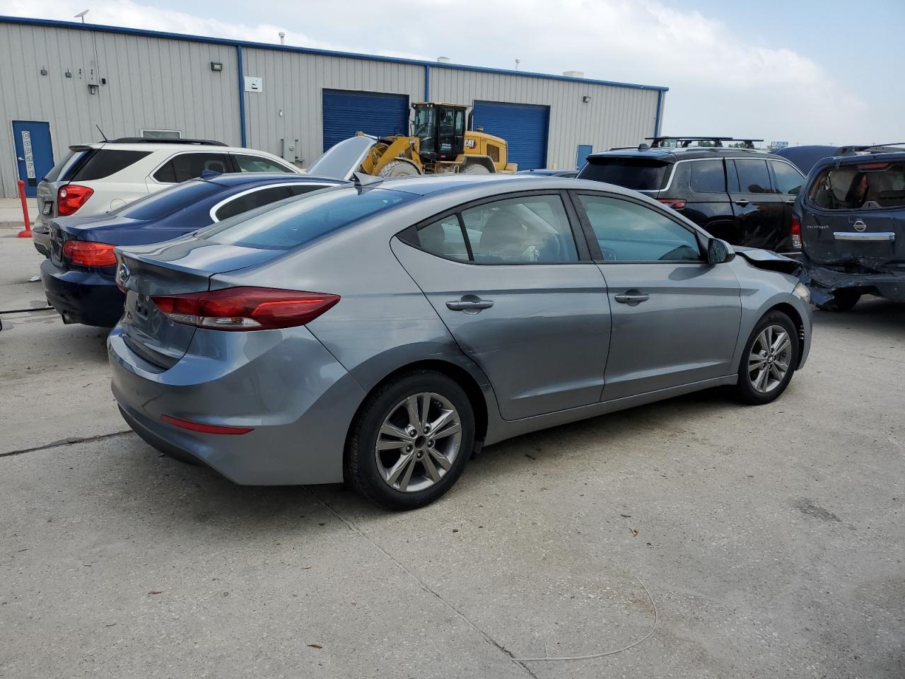 Photo 2 VIN: KMHD84LF3HU398547 - HYUNDAI ELANTRA 