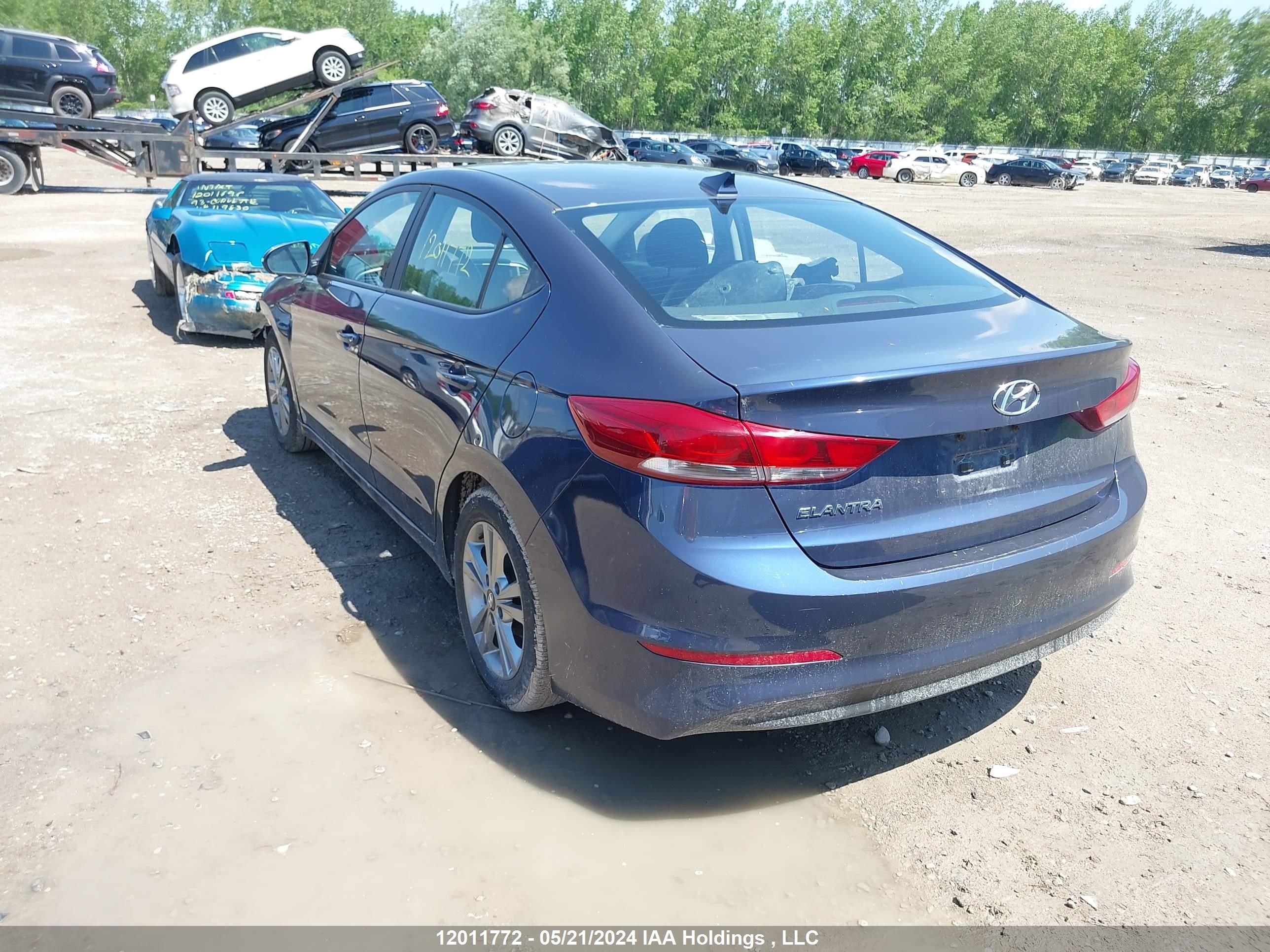 Photo 2 VIN: KMHD84LF3JU480137 - HYUNDAI ELANTRA 