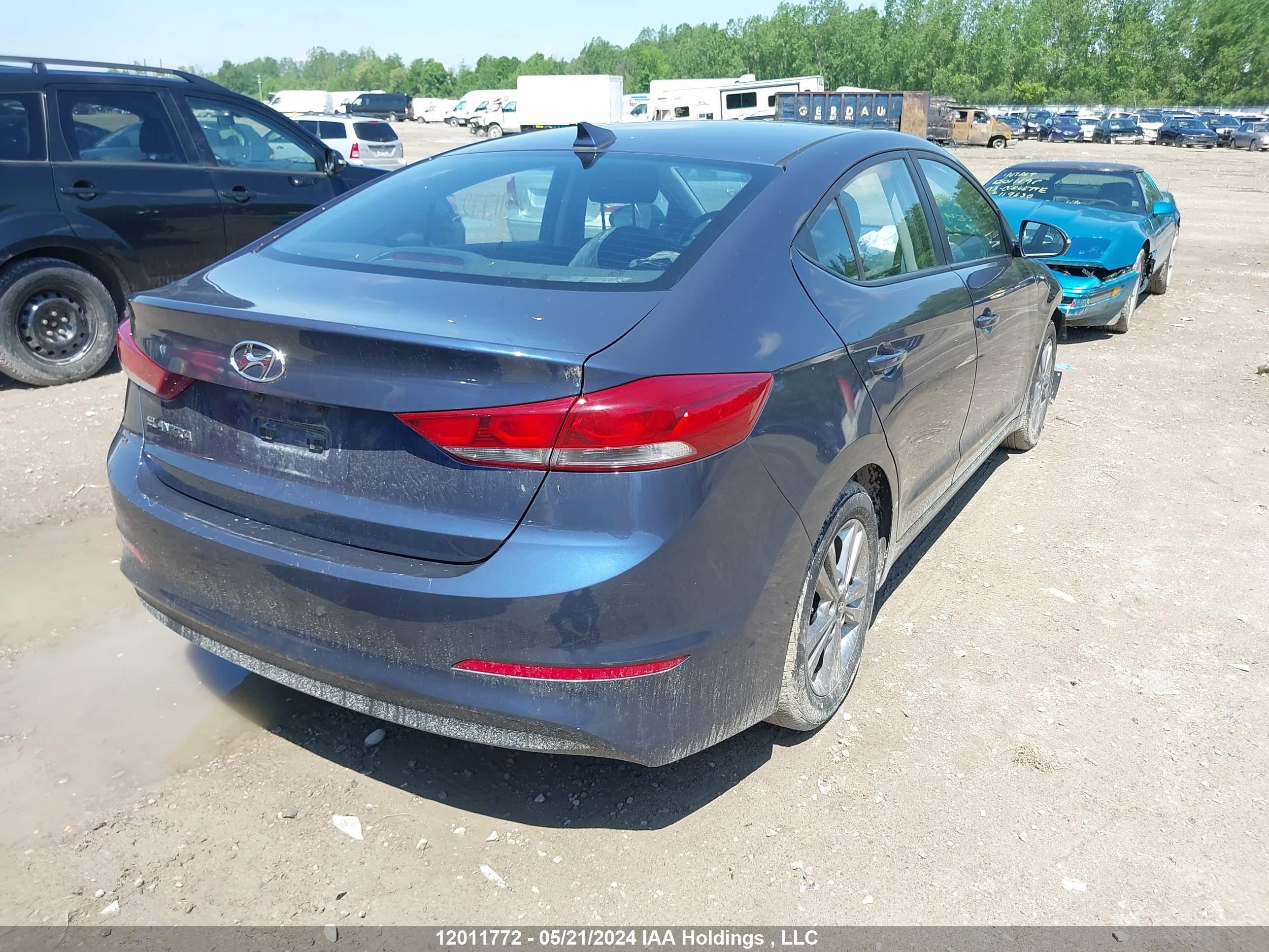 Photo 3 VIN: KMHD84LF3JU480137 - HYUNDAI ELANTRA 