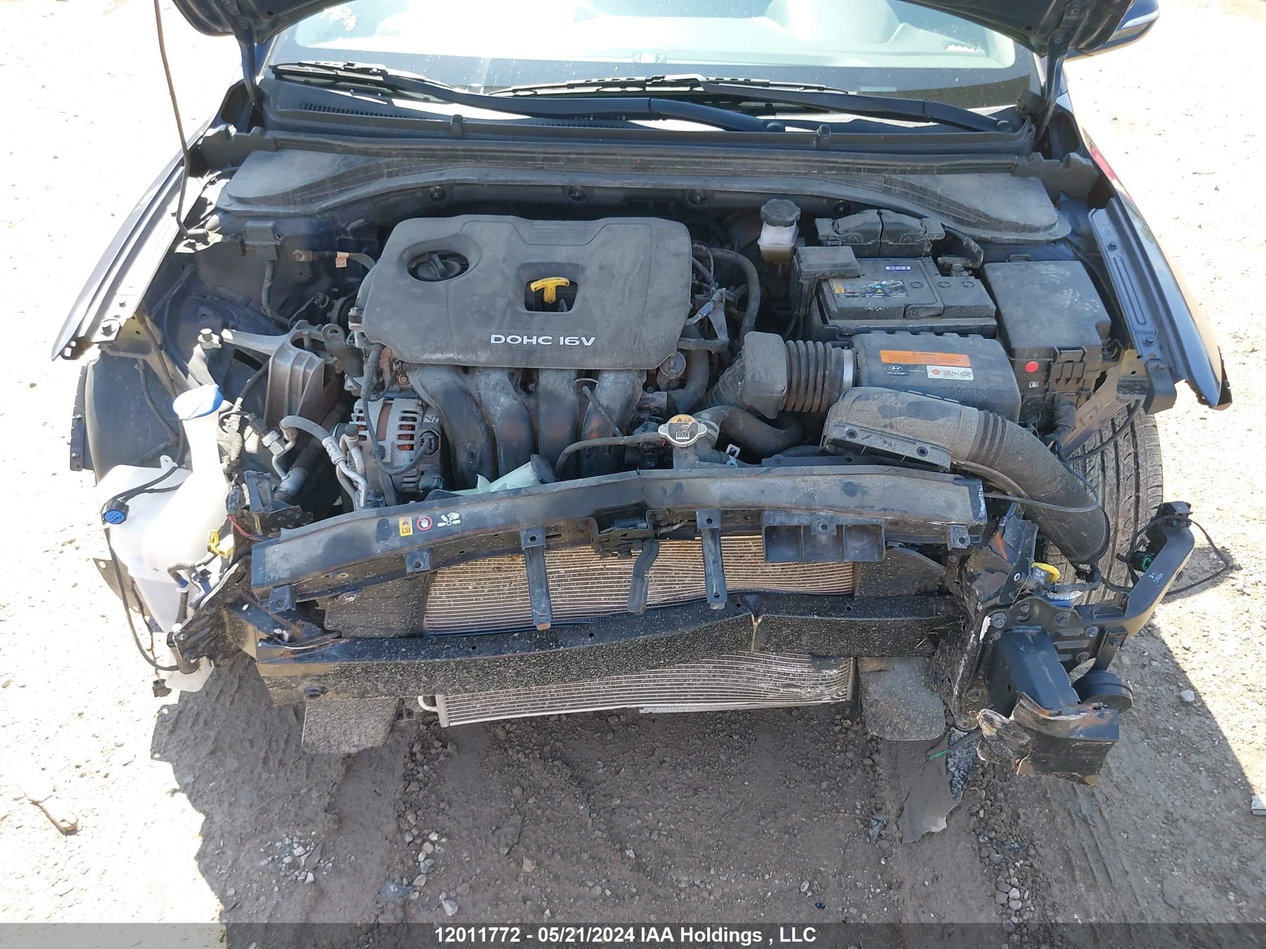 Photo 9 VIN: KMHD84LF3JU480137 - HYUNDAI ELANTRA 