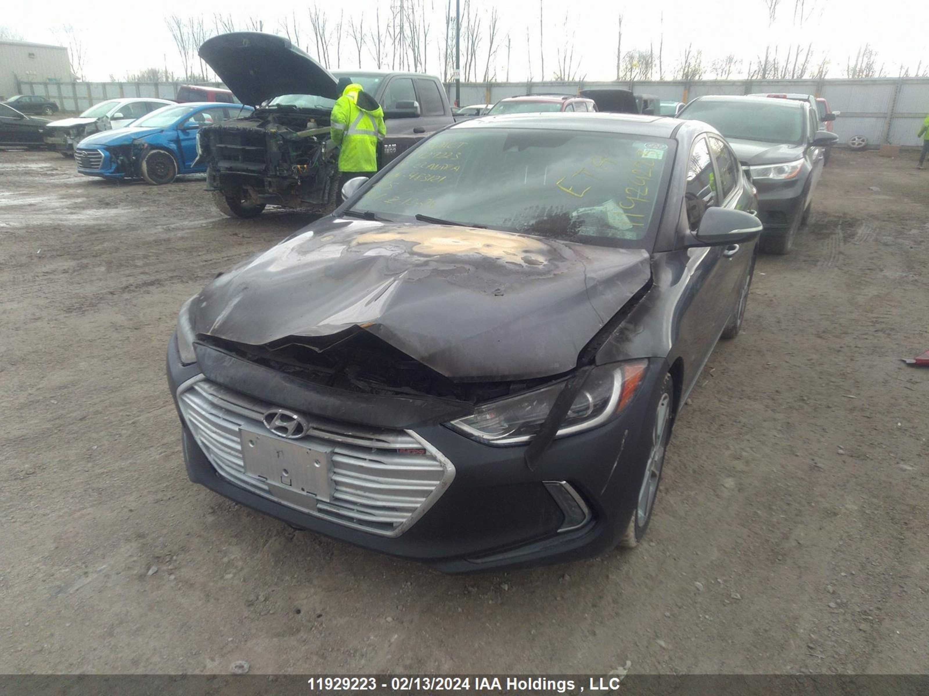 Photo 5 VIN: KMHD84LF3JU483121 - HYUNDAI ELANTRA 