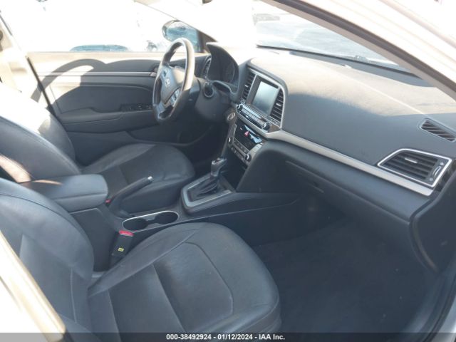 Photo 4 VIN: KMHD84LF3JU505540 - HYUNDAI ELANTRA 