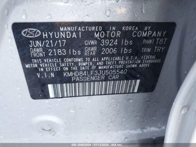 Photo 8 VIN: KMHD84LF3JU505540 - HYUNDAI ELANTRA 